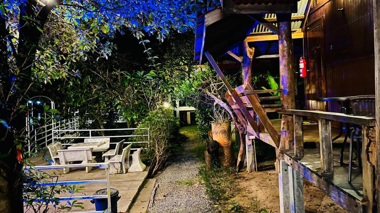Moon River Resort Phimai Exterior foto