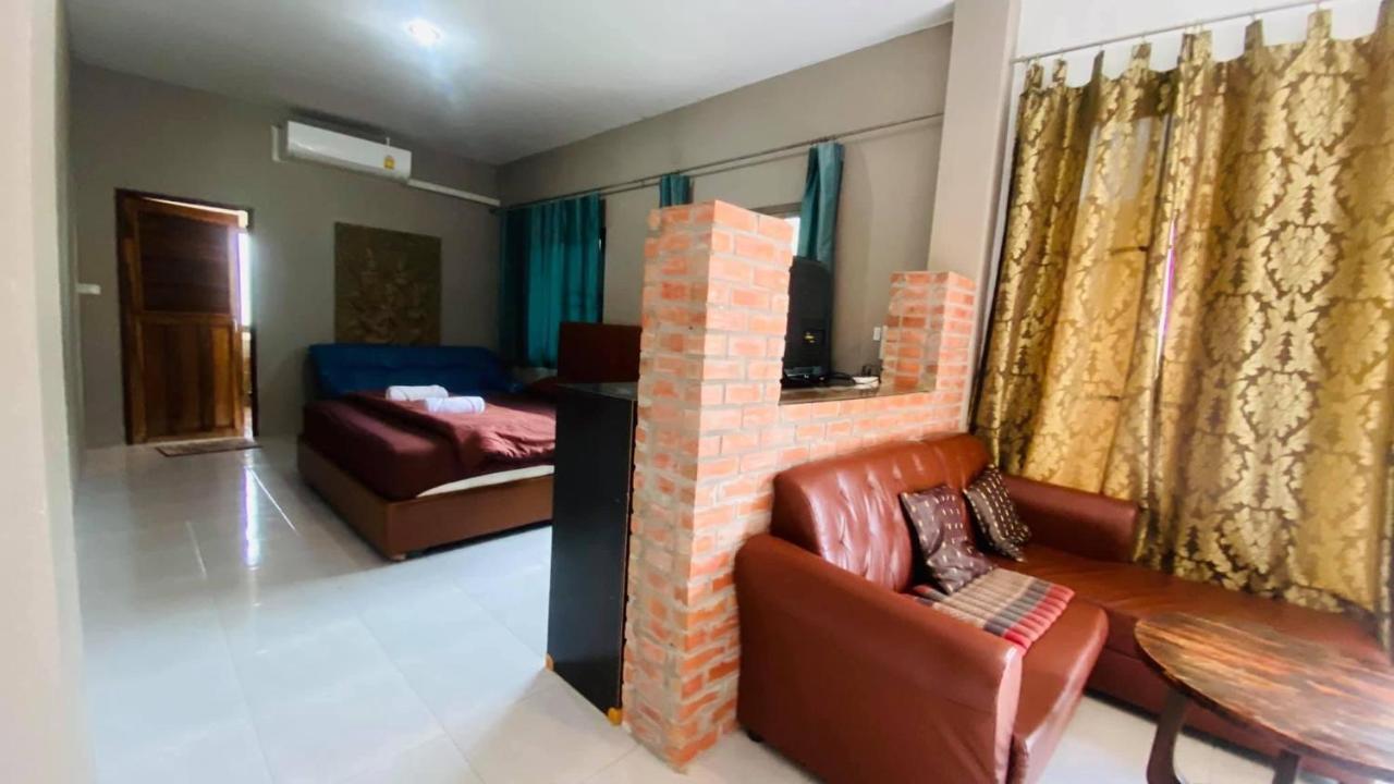 Moon River Resort Phimai Exterior foto